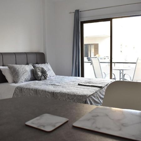 Marias Apartment - In City Centre,Near Beach Ларнака Екстер'єр фото